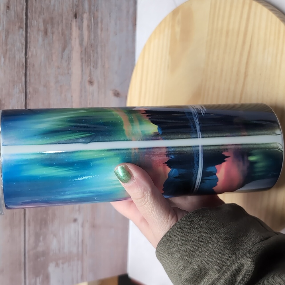 Northern lights over mountains 20oz stainless steel tumbler - Picture 3 of 3